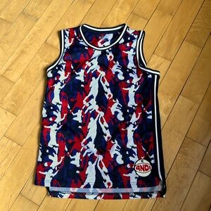 Basketball sleeveless shirt